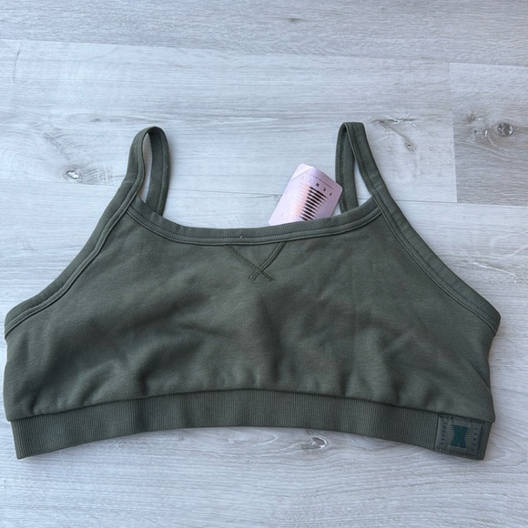 Savage Fenty Xssential Pullover Bralette Olive Gray 3X NWT in packaging - Picture 8 of 8